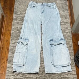 Wild Fable Light Wash Cargo Pants